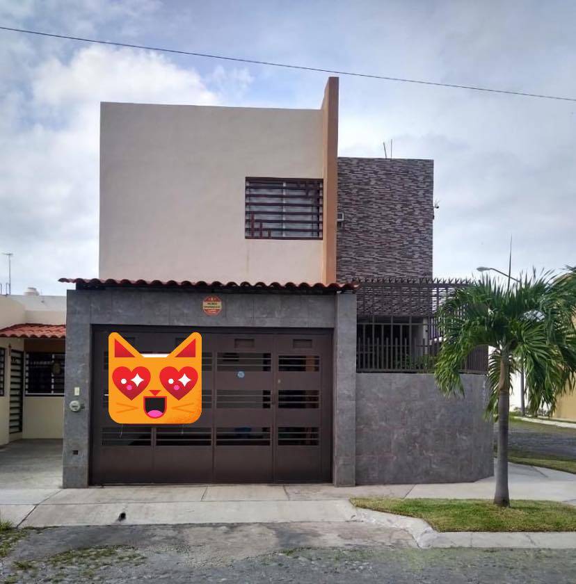 HERMOSA CASA EN VENTA EN ESQUINA EN FRACC. RINCONADA DEL PEREYRA