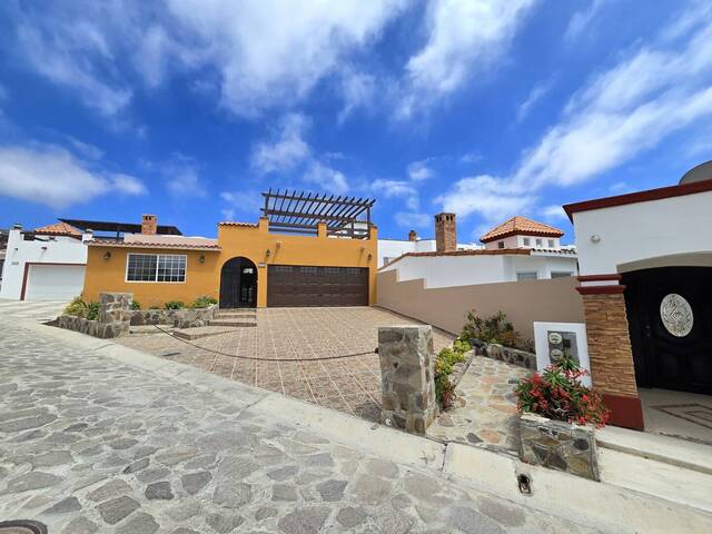 #5496 - Casa para Venta en Playas de Rosarito - BC - 1